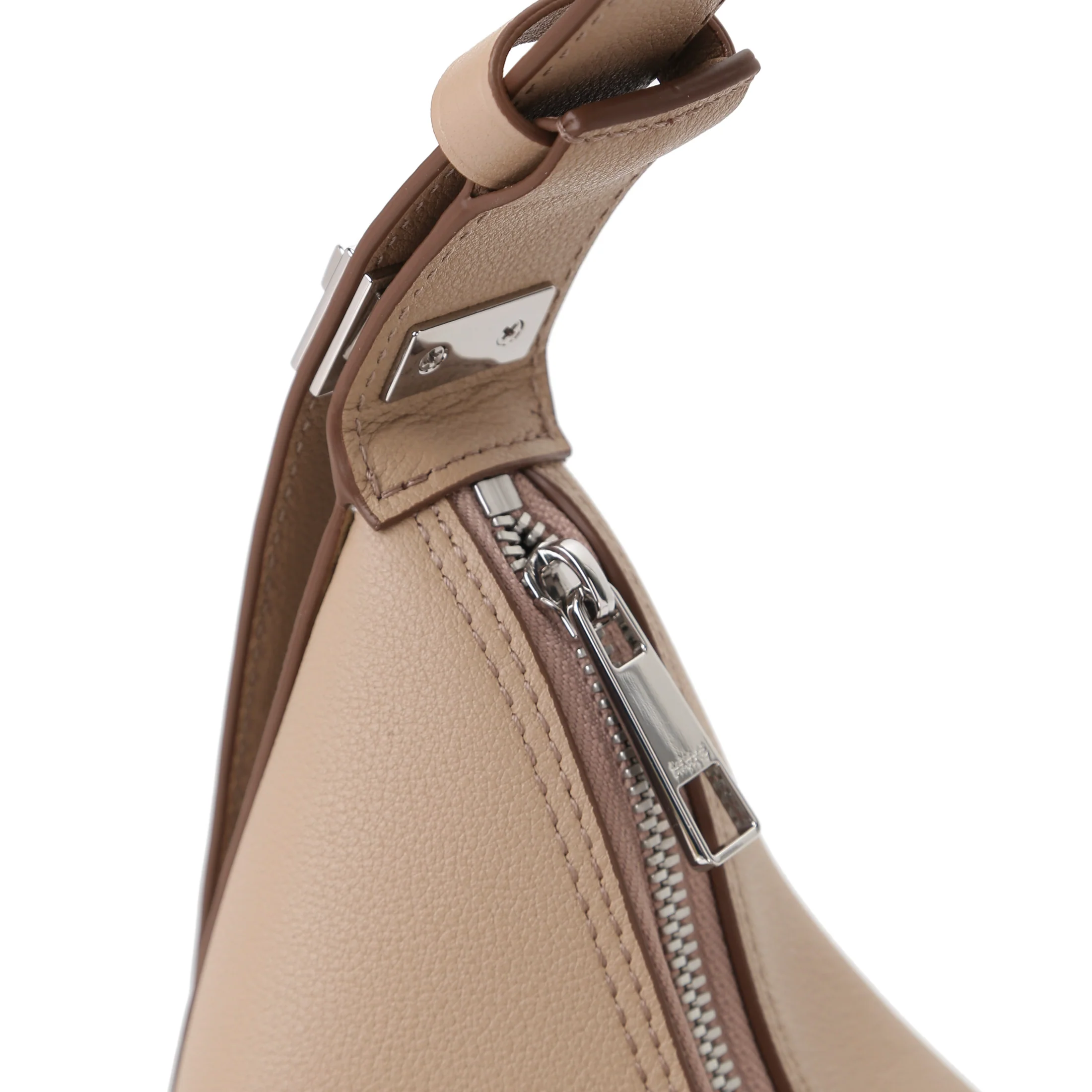 NINA Circle Crossbody Bag II - Image 11