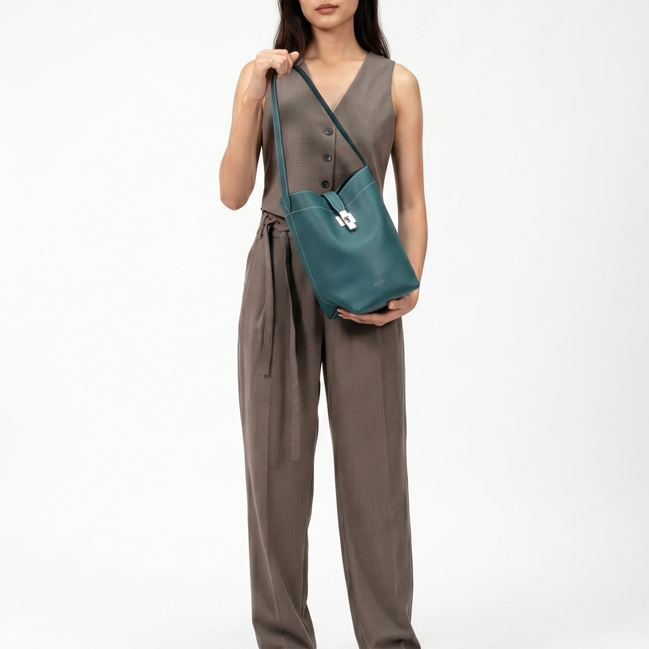 ZANA Shoulder Bag - Image 4